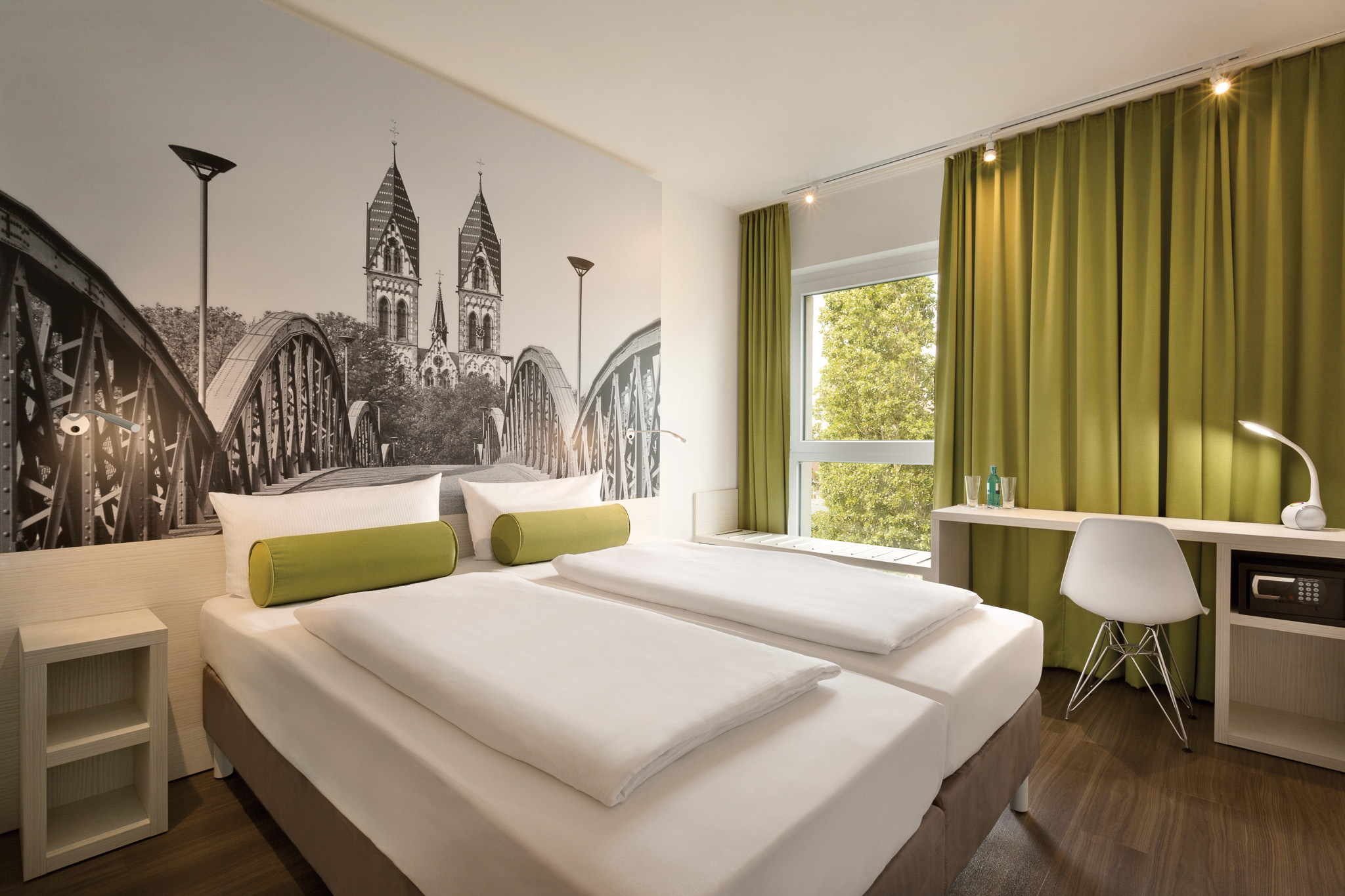 Super 8 by Wyndham Freiburg - Doppelzimmer Ausstattung