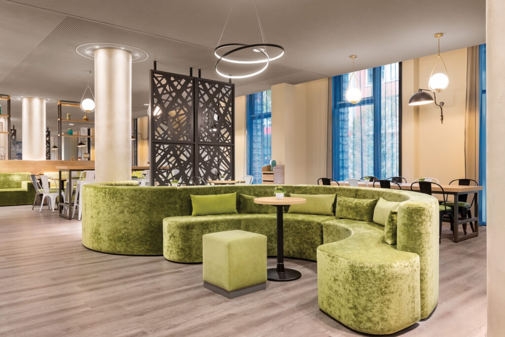 Die Lobby im Super 8 by Wyndham Hamburg Mitte