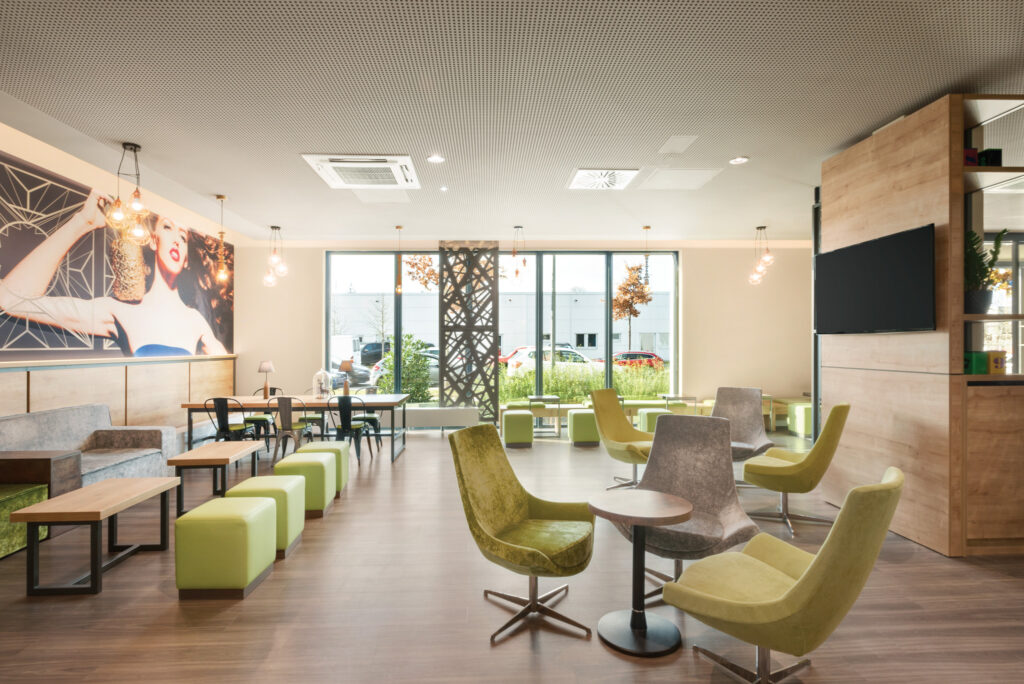 Die Lobby im Super 8 by Wyndham Munich City North